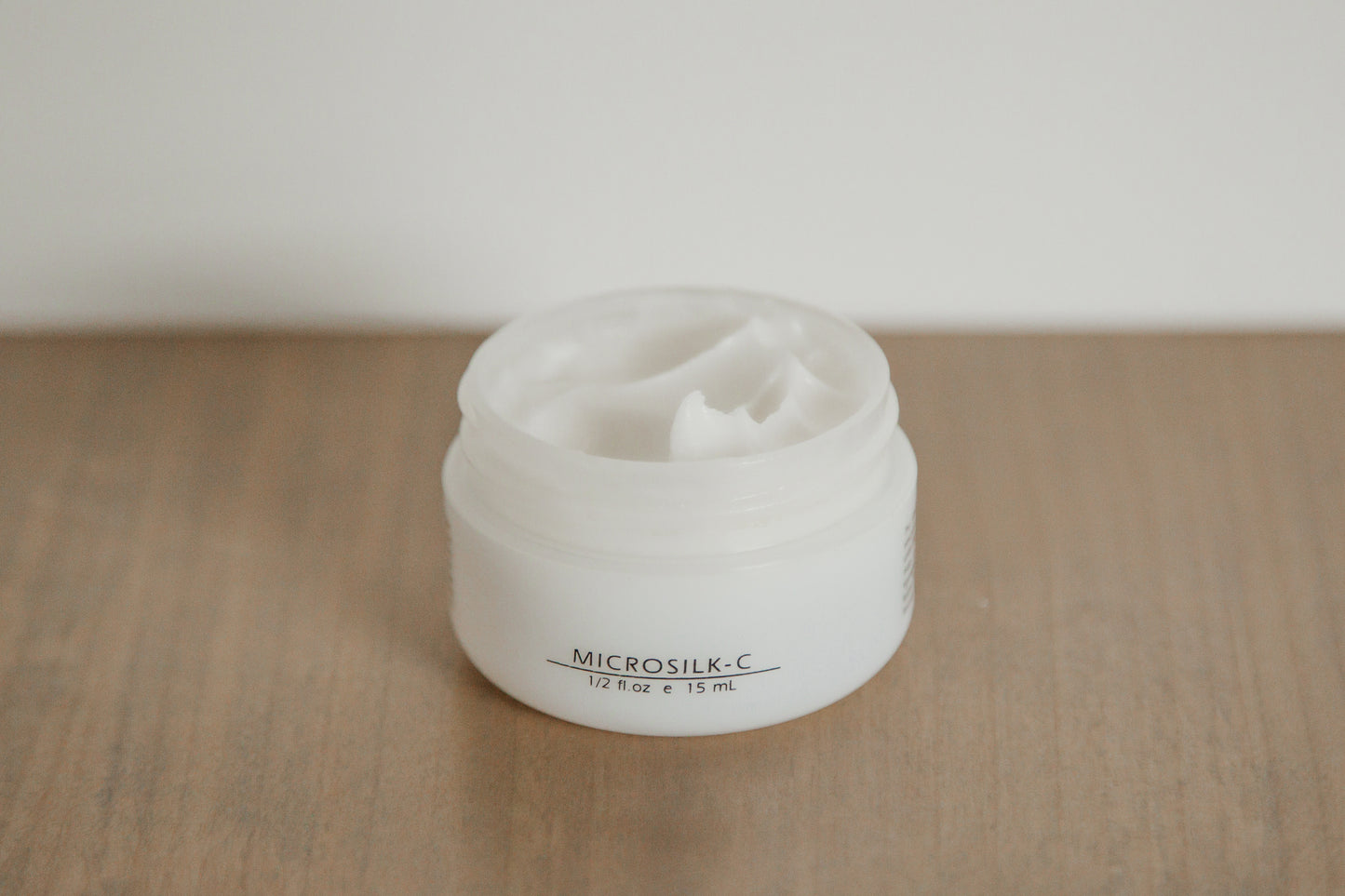 Microsilk Eye Cream